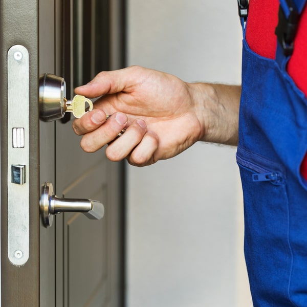 la cerrajería residencial ofrece garantía en los trabajos realizados, asegurando la calidad y durabilidad de los servicios brindados